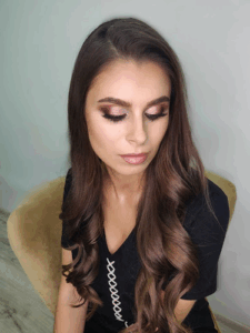 Dyle makeup
