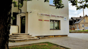 Įmonės pavadinimas yra Žiedų valdovai